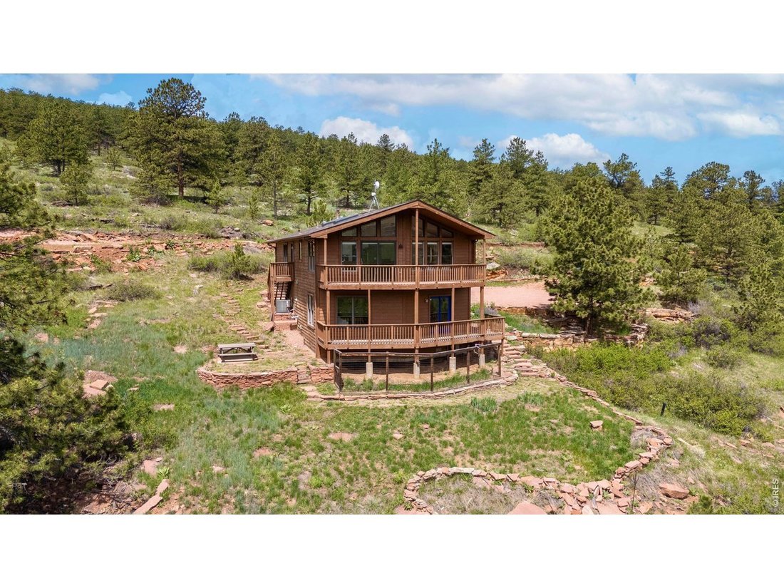 Longmont, Colorado, United States 1 - 18114446