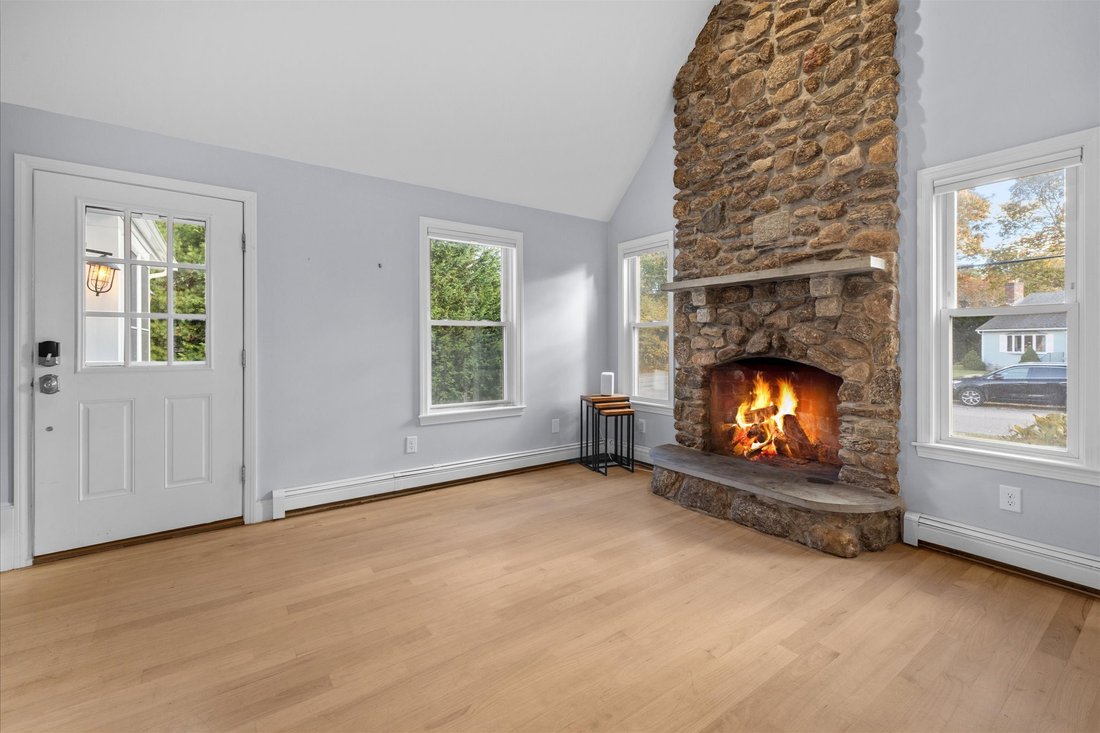 House in Mashpee, Massachusetts, United States 5 - 18115838