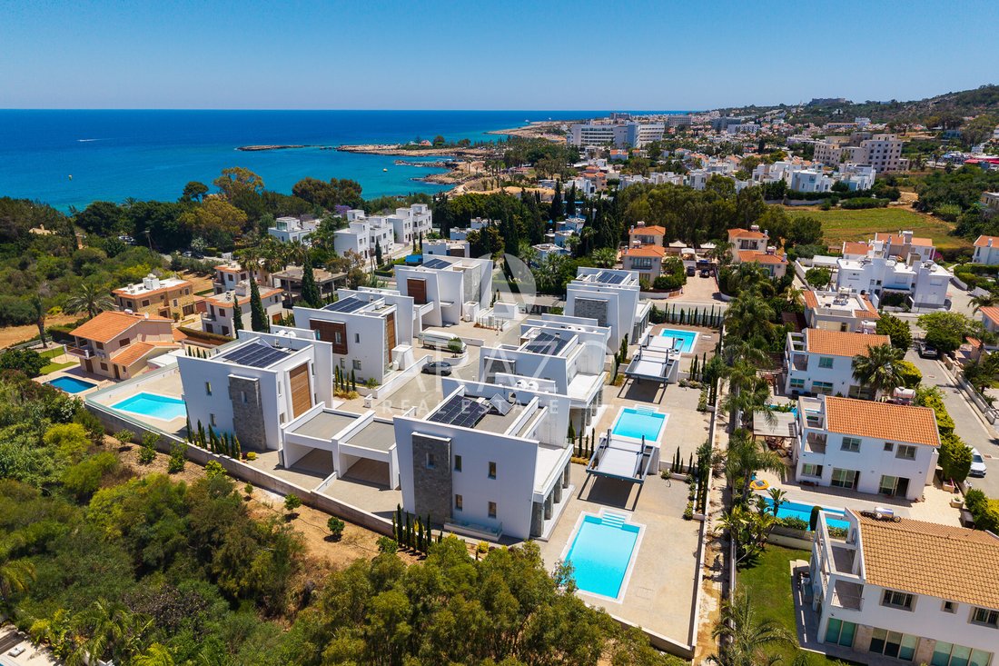 Villa in Paralimni, Famagusta, Cyprus 2 - 18116041