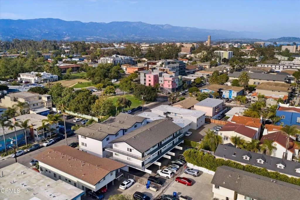 Goleta, California, United States 4 - 18116331