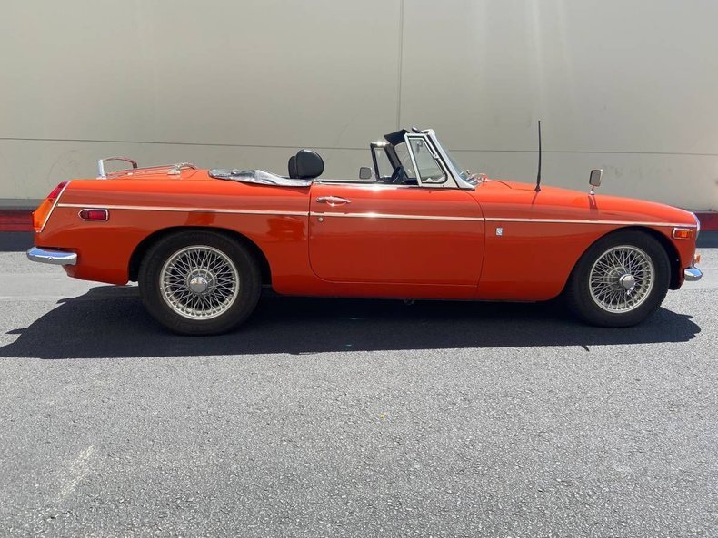 Cabriolet in Glendale, United States 3 - 18116523