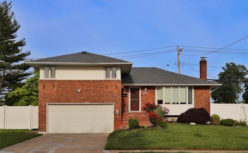House in Syosset, New York, United States 1