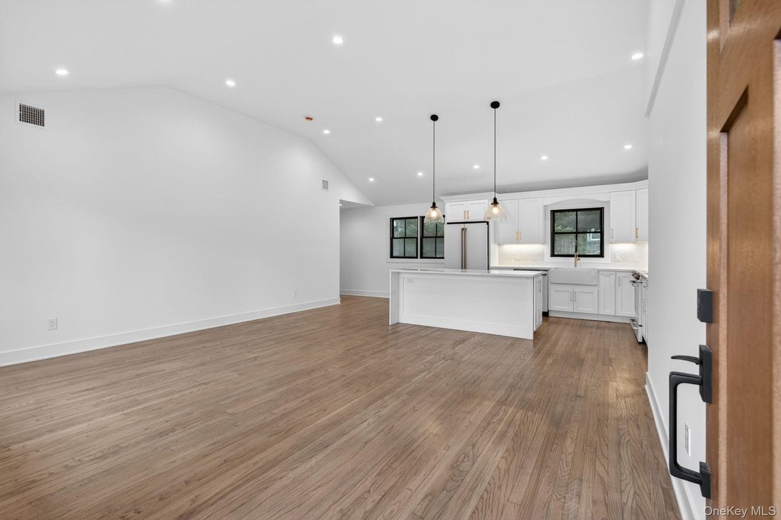 House in Halesite, New York, United States 4 - 18116295