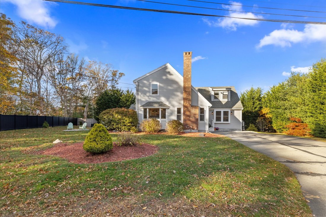 House in Mashpee, Massachusetts, United States 4 - 18115838