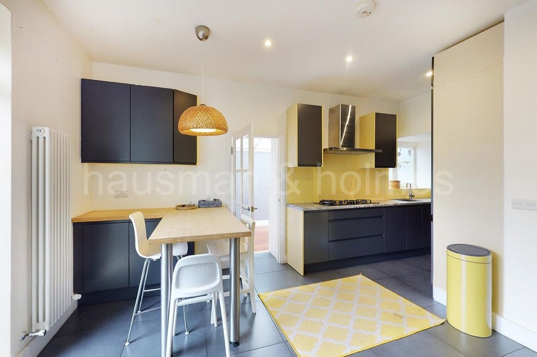 House in Childs Hill, Barnet, England 3 - 16767907