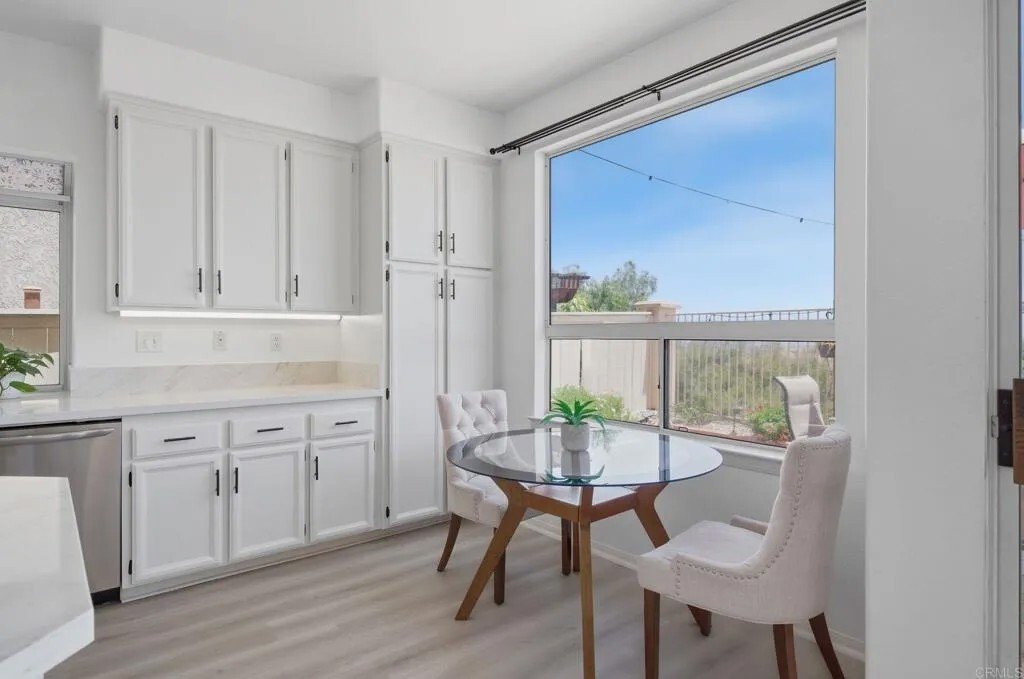 House in Escondido, California, United States 4 - 18116322