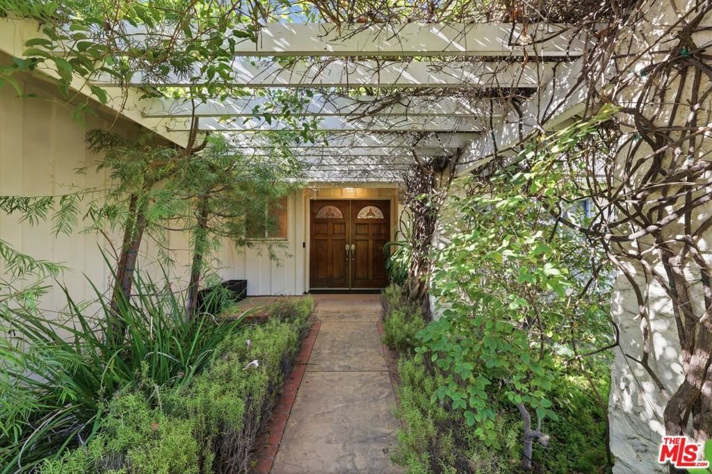 House in Los Angeles, California, United States 3 - 18116030