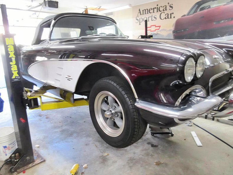Cabriolet in Glendale, United States 3 - 18116529