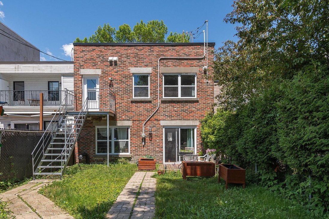 House in Montréal, Quebec, Canada 4 - 18116474