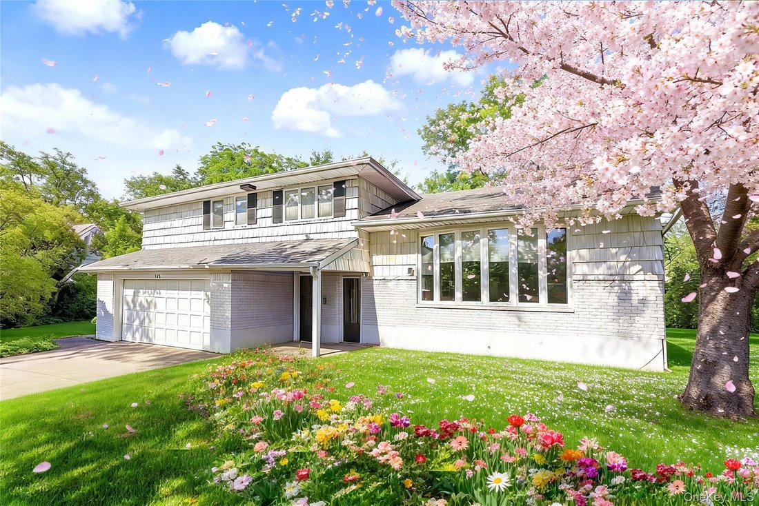 House in Albertson, New York, United States 2 - 18116289