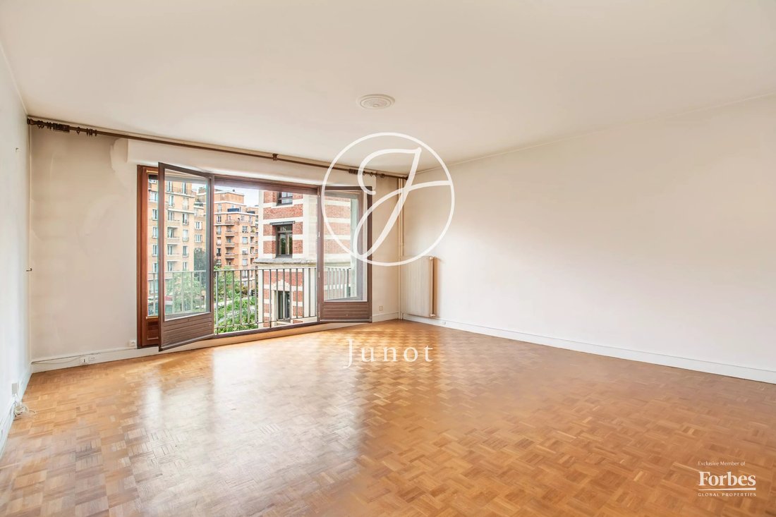 Apartment in Pereire-Malesherbes, Paris 17e Arrondissement, Paris 5 - 18116264