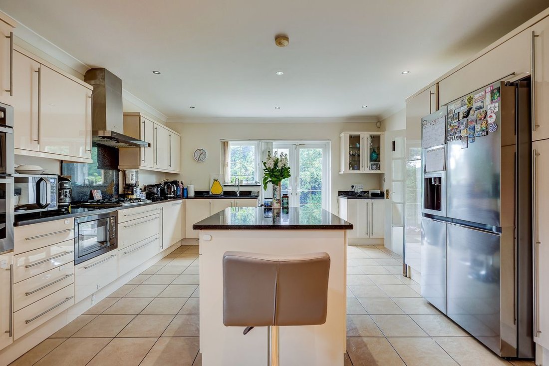 Casa a Piccolo West Hatch, Chigwell, Inghilterra 2 - 18116521