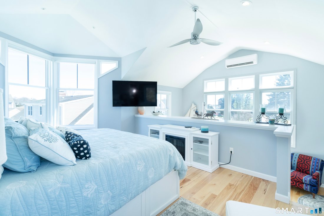 House in Clinton, Connecticut, United States 2 - 18116612