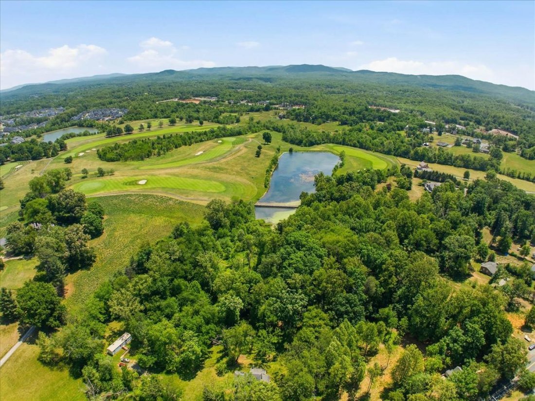 House in Crozet, Virginia, United States 3 - 18116616