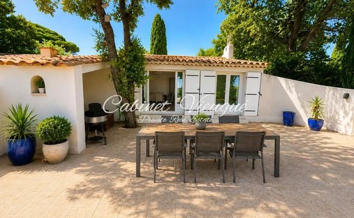 Maison à Grimaud, Provence-Alpes-Côte d'Azur, France 1