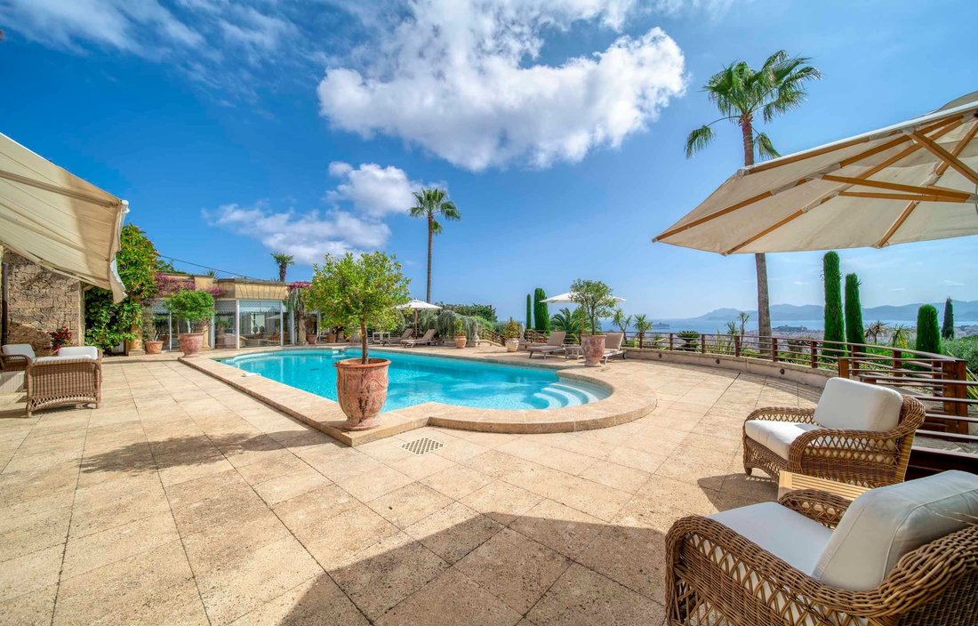 House in Saint Nicolas, Cannes, France 5 - 18115872