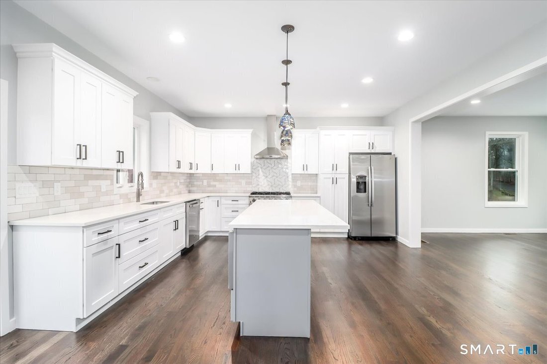 House in Bethel, Connecticut, United States 3 - 18116253