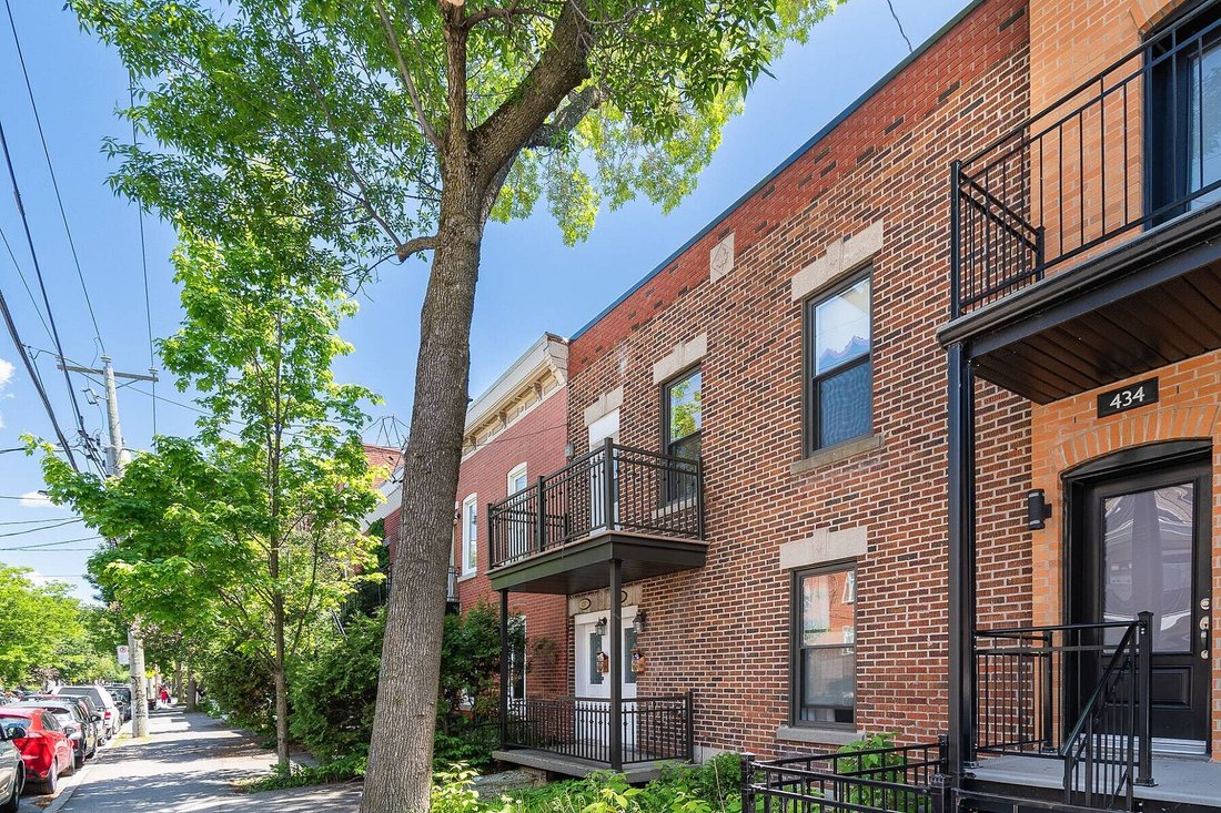 House in Montréal, Quebec, Canada 2 - 18116474