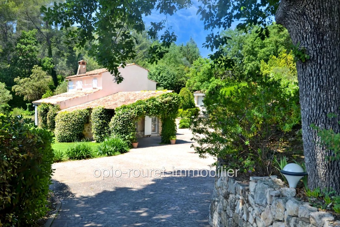 Villa in Châteauneuf-Grasse, Provence-Alpes-Côte d'Azur, France 3 - 18116627