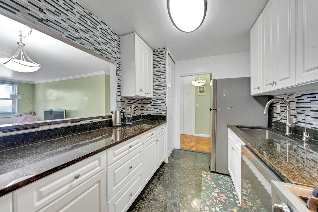 Condo in Fort Lee, New Jersey, United States 4 - 18116485