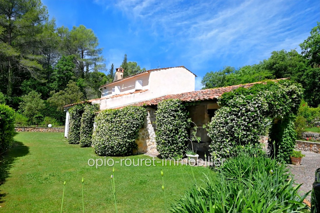 Villa in Châteauneuf-Grasse, Provence-Alpes-Côte d'Azur, France 1 - 18116627