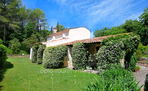 Villa in Châteauneuf-Grasse, Provence-Alpes-Côte d'Azur, France 1