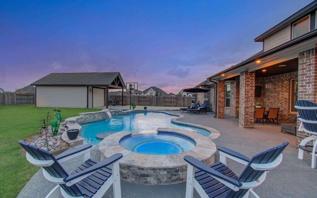 House in Baytown, Texas, United States 1 - 18116427