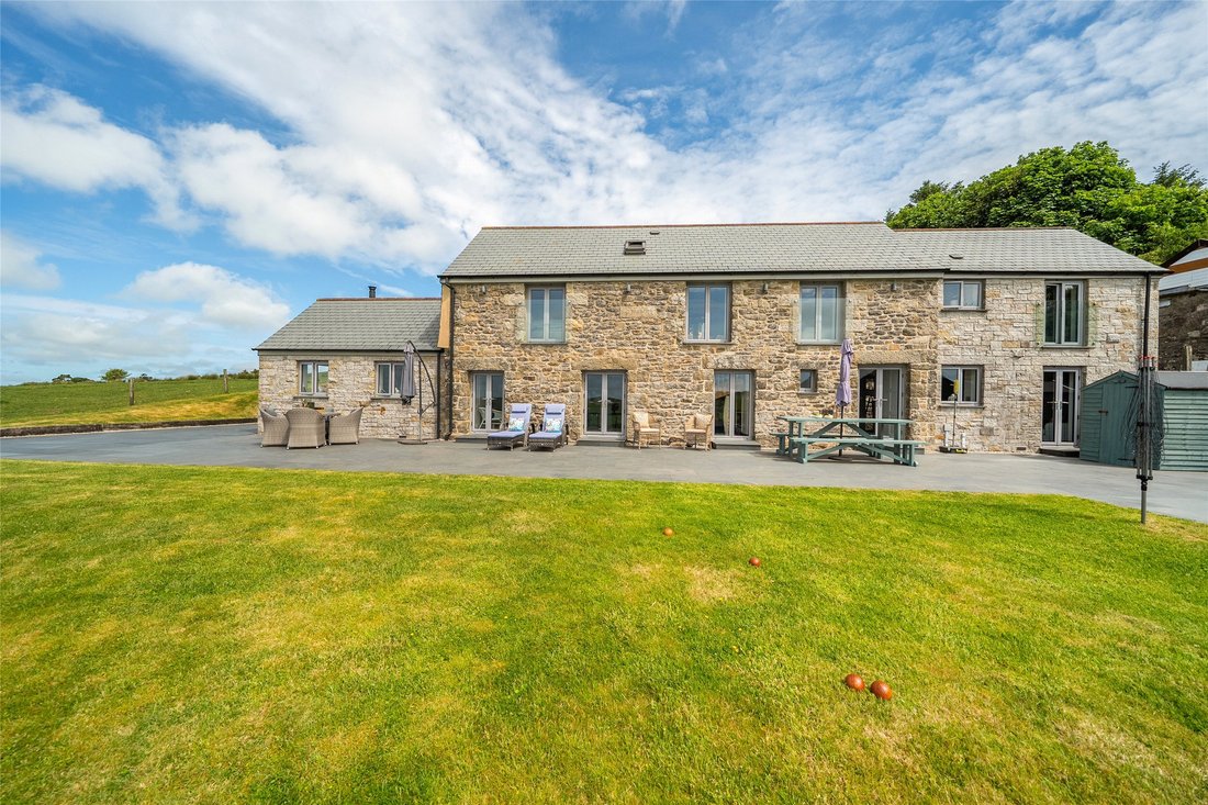 House in Cornwall, England 2 - 18116429