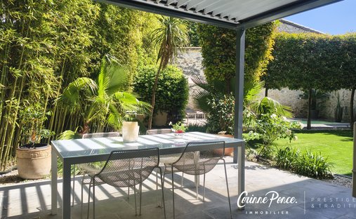 House in Camplanier, Nimes, France 1