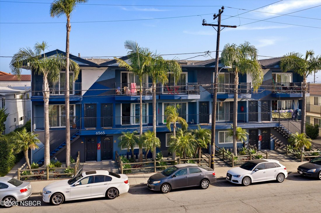 Goleta, California, United States 1 - 18115881
