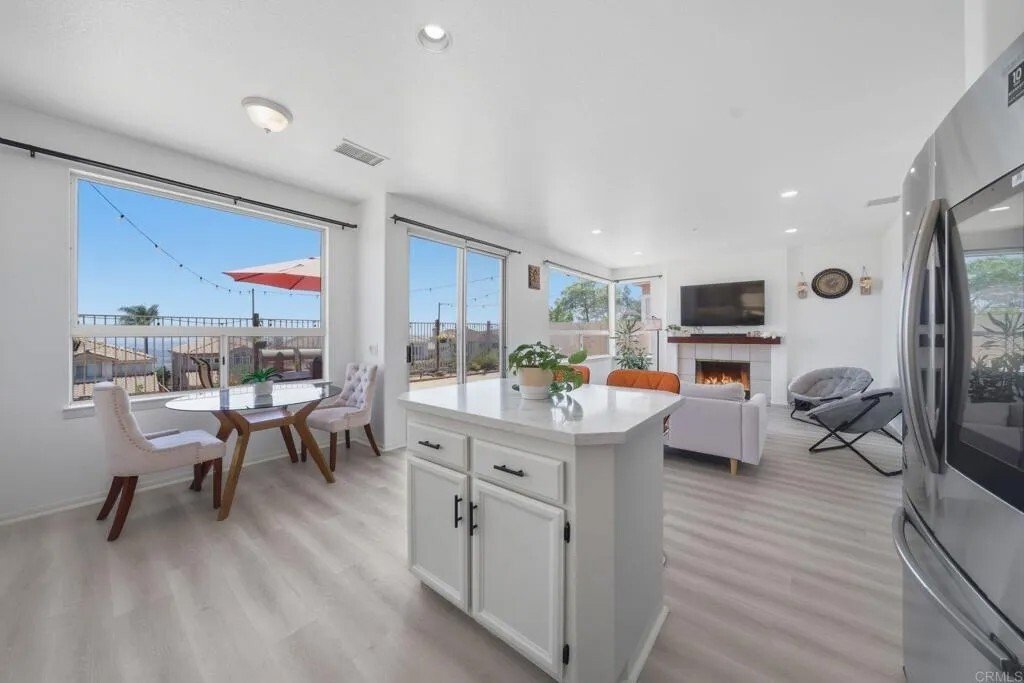 House in Escondido, California, United States 3 - 18116322