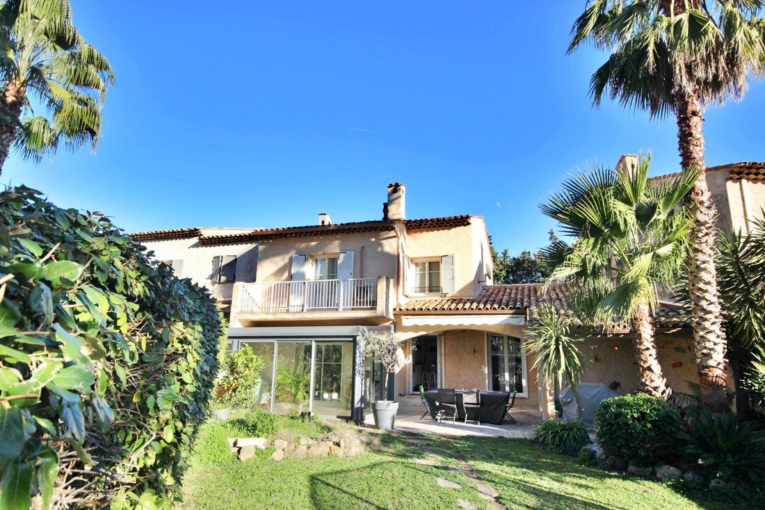House in Mougins, Provence-Alpes-Côte d'Azur, France 1 - 18116931