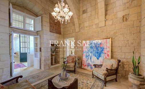 Estate in Haz-Zebbug, Malta 1