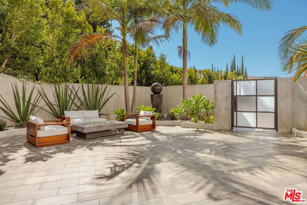 House in Los Angeles, California, United States 4 - 18116043