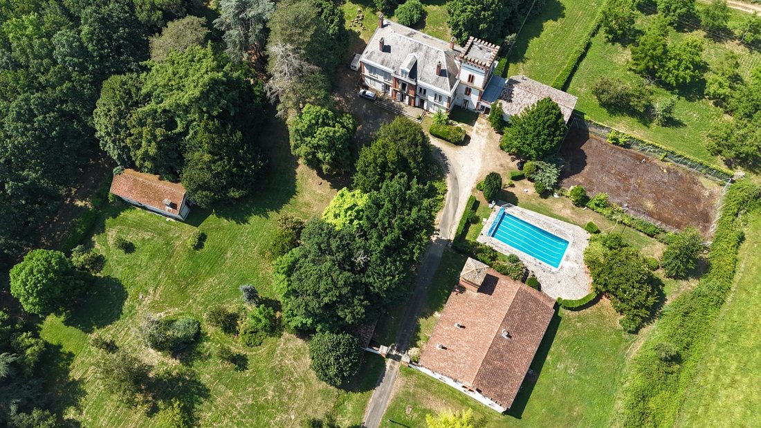Castle in Lalande, Montauban, France 1 - 18116542