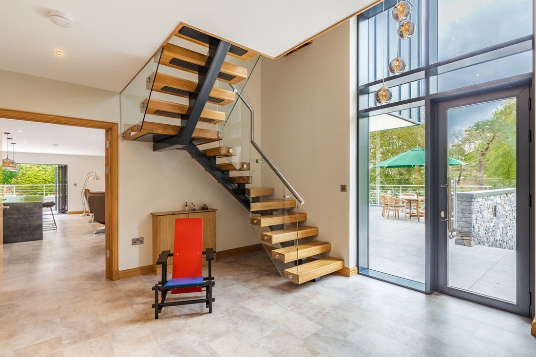 House in West Hill, England 4 - 18116455