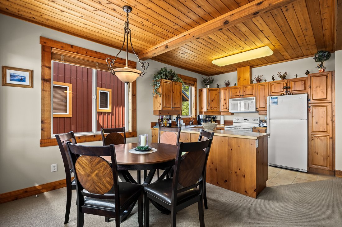 Townhouse in Kootenay Boundary E / West Bo*, British Columbia, Canada 5 - 18116481