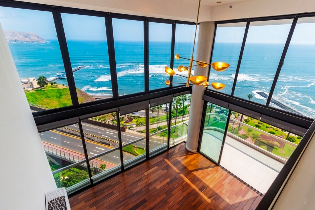 Apartment in Miraflores, Metropolitan Municipality of Lima, Peru 1 - 18115856
