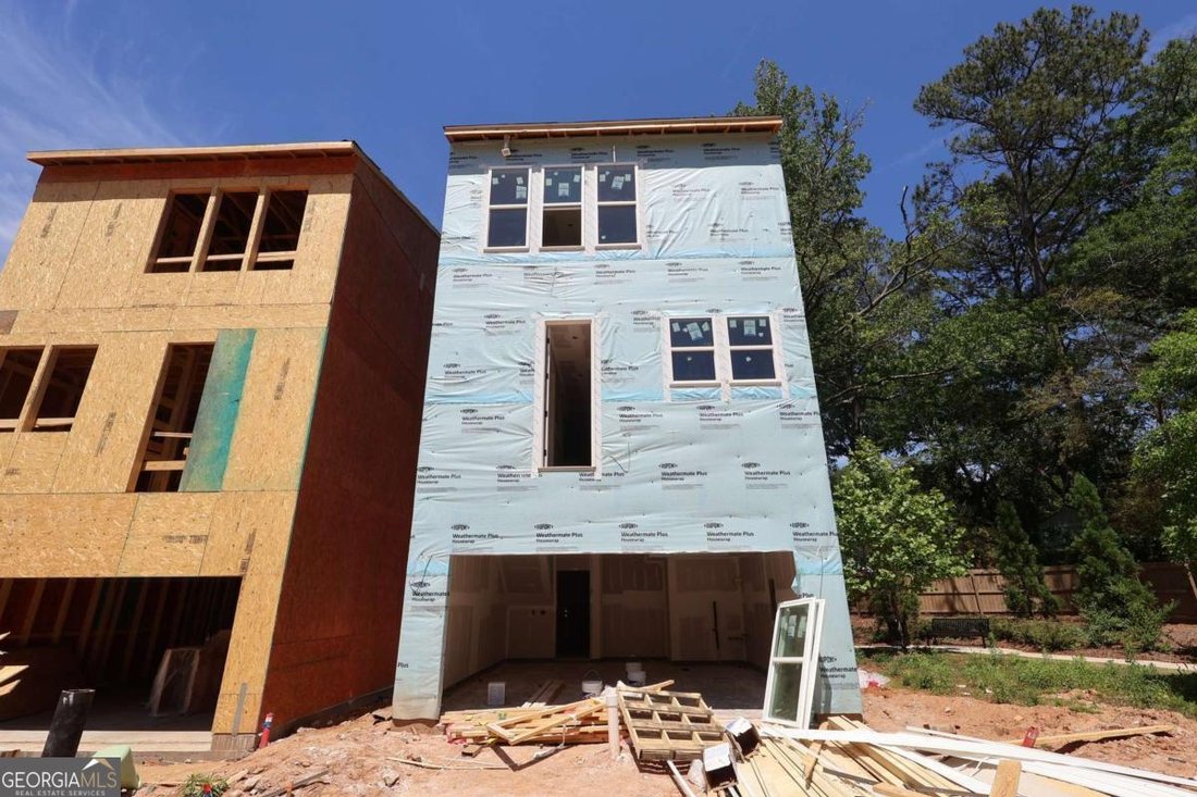 Townhouse in Scottdale, Georgia, United States 3 - 18116352