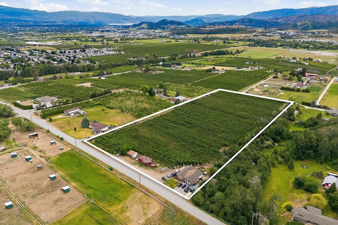 Farm Ranch in Kelowna, British Columbia, Canada 3 - 18116506