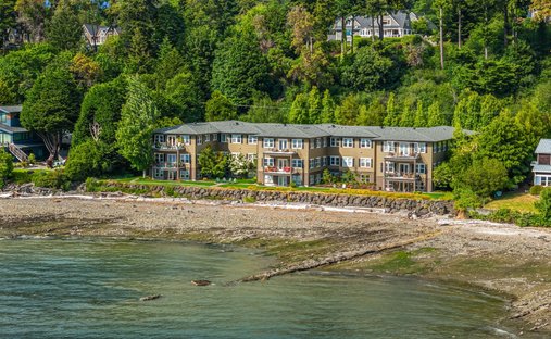 Condo in Bainbridge Island, Washington, United States 1