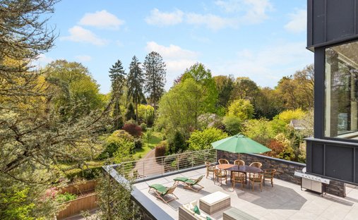 House in West Hill, England 1