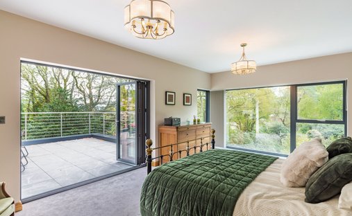 House in West Hill, England 1