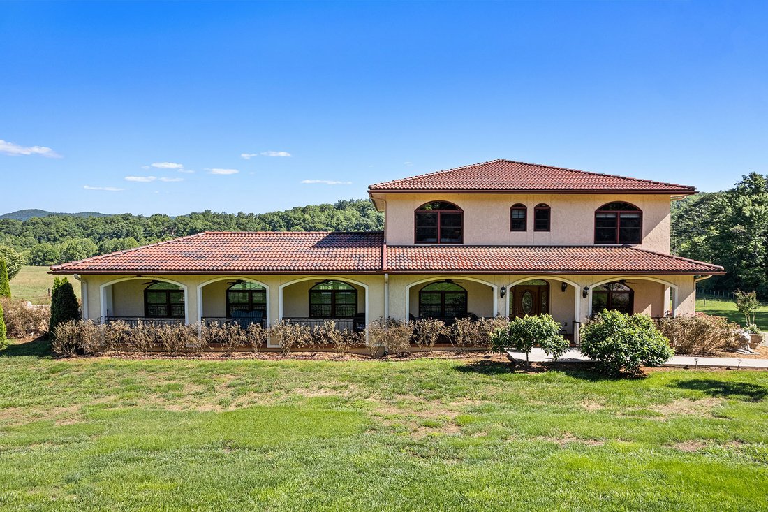 House in Nebo, North Carolina, United States 2 - 18117041