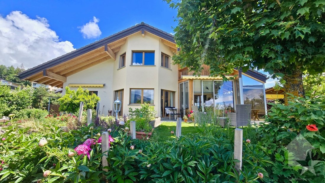 Superb Villa In A Sought After Area Of Lens