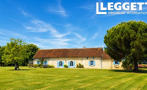 Country House in Luze, Centre-Val de Loire, France 1