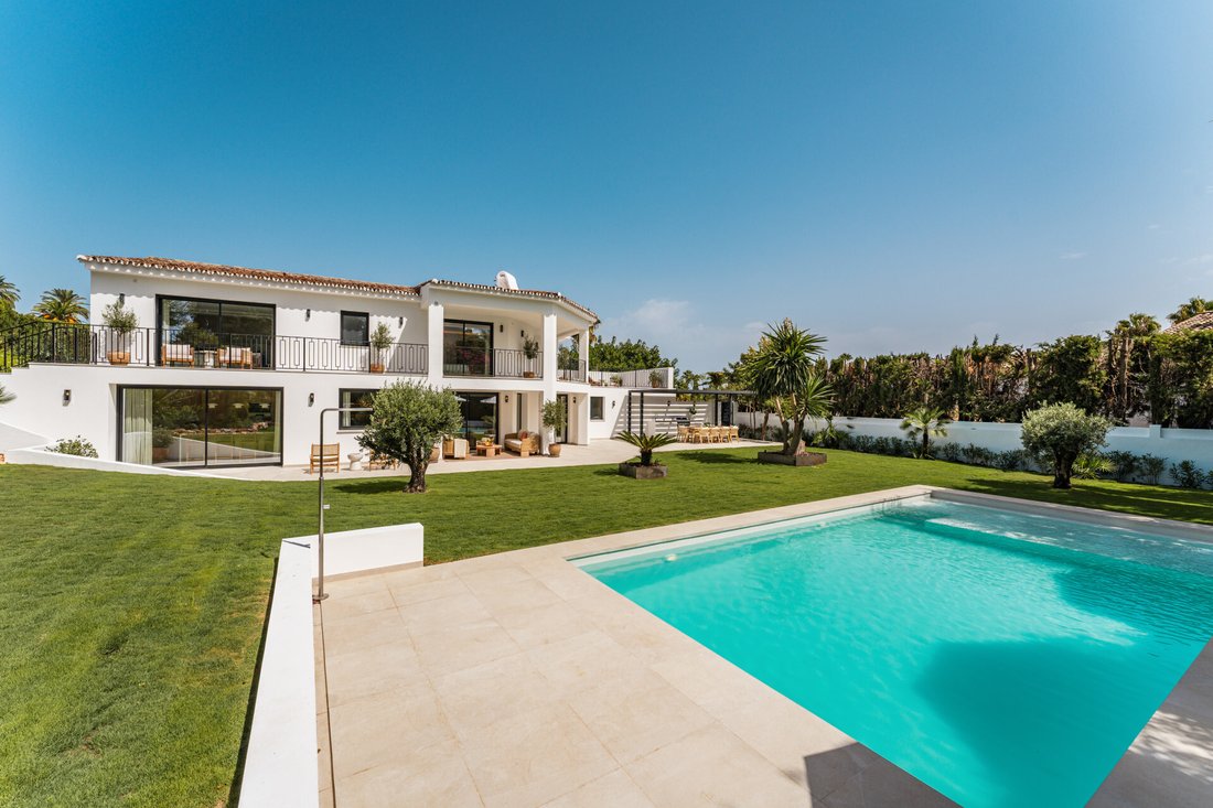 Villa in Marbella, Andalusia, Spain 5 - 18117139