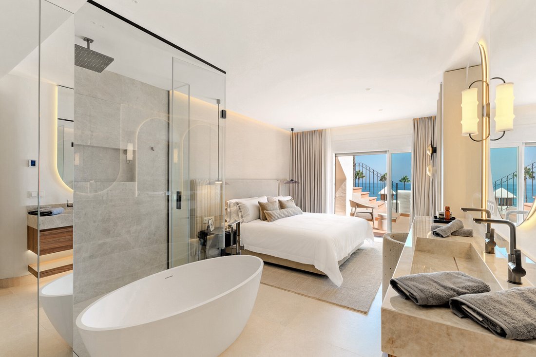 Apartment in Estepona, Andalusia, Spain 2 - 18117129