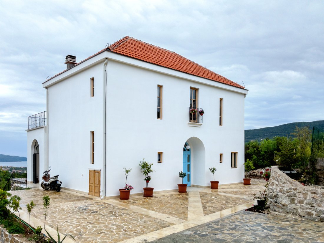 Villa in Sutorina, Herceg Novi Municipality, Montenegro 3 - 18117827
