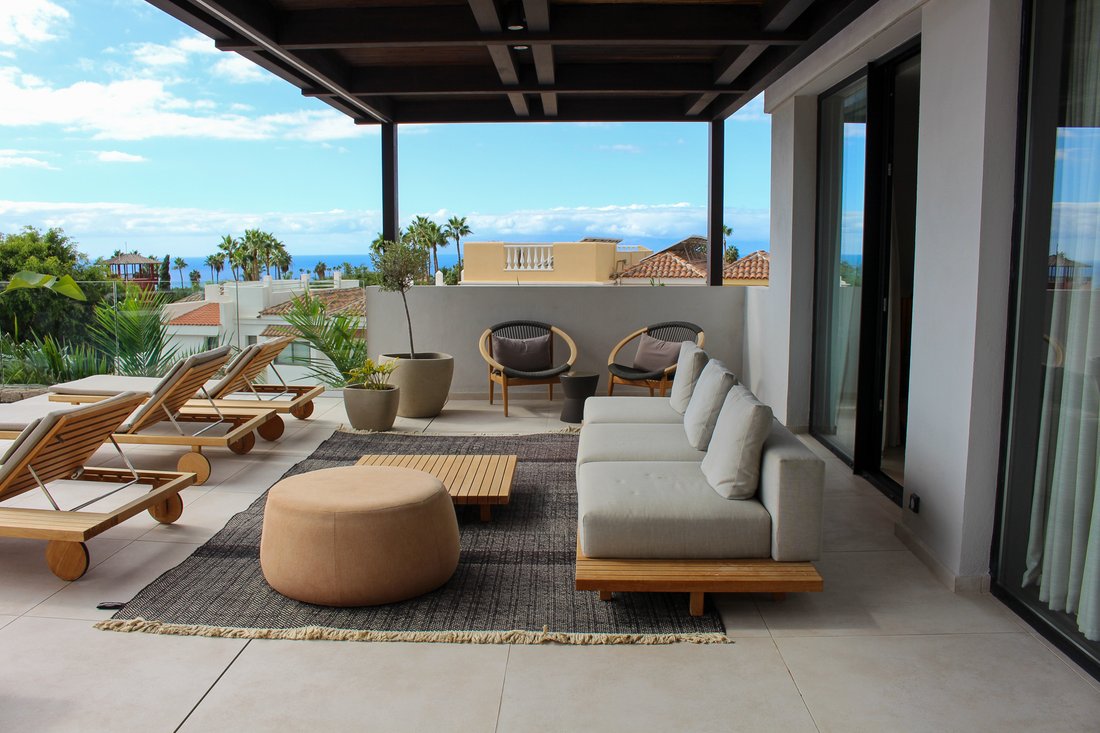 Villa in La Caleta, Adeje, Canary Islands 3 - 18117805